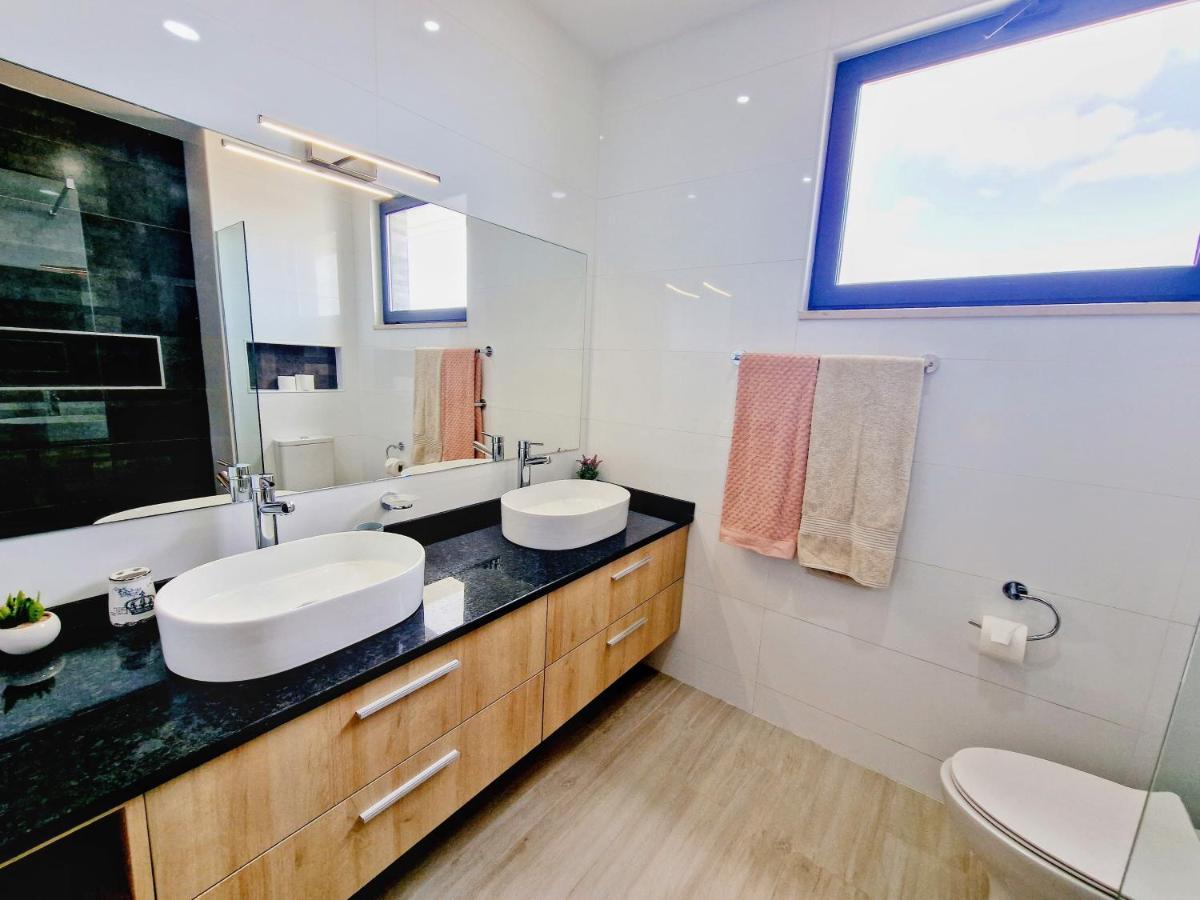 شقة Apartamento Encantador Com Piscina E Vista Mar برايا المظهر الخارجي الصورة